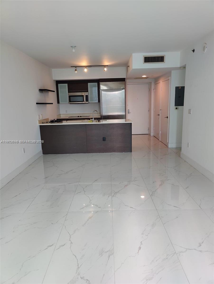 55 SE 6th St #2604, Miami FL 33131