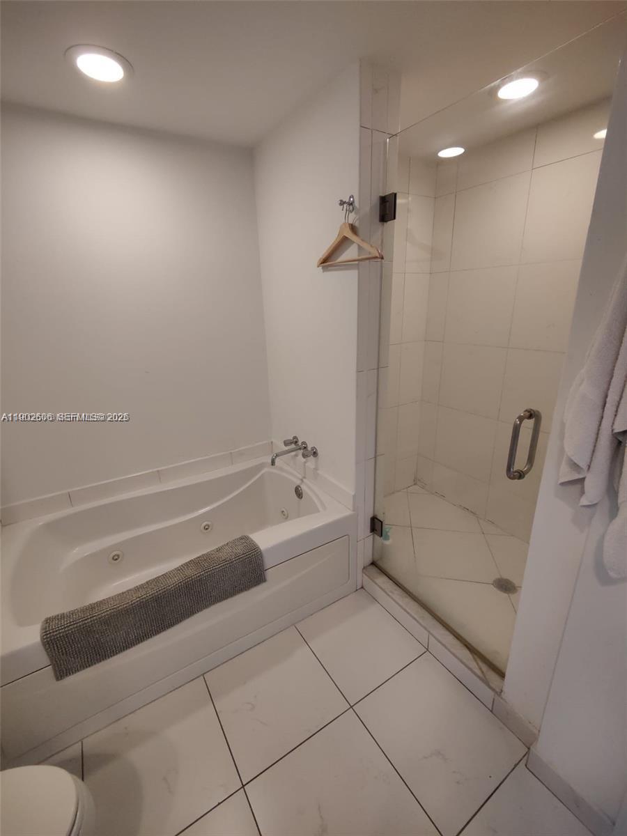 55 SE 6th St #2604, Miami FL 33131