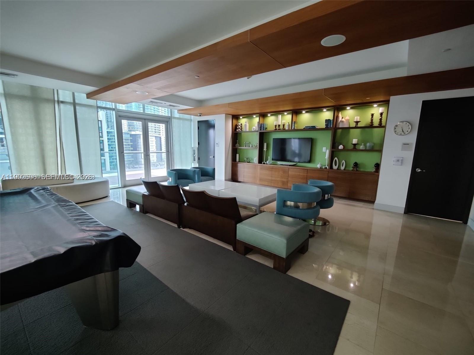 55 SE 6th St #2604, Miami FL 33131