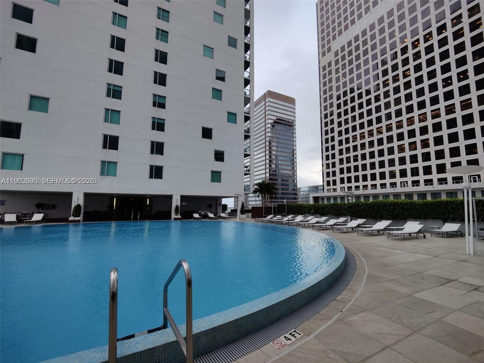 55 SE 6th St #2604, Miami FL 33131
