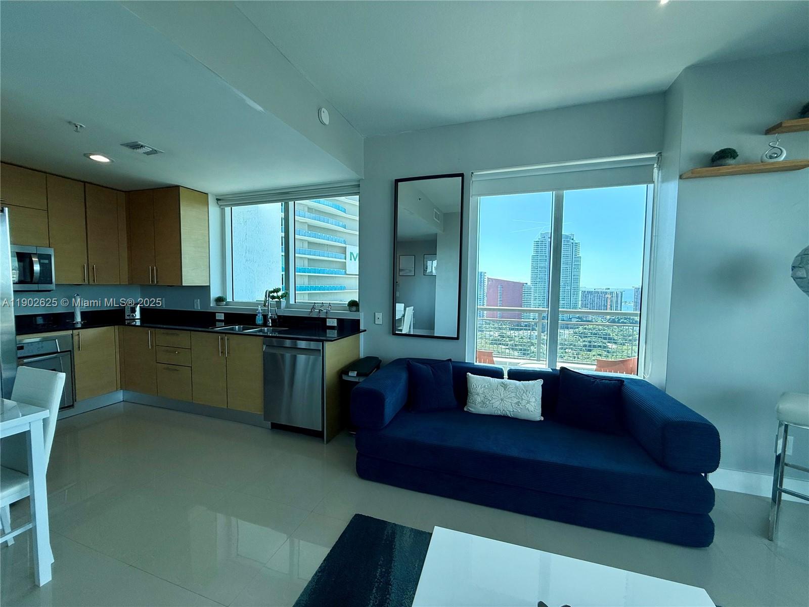 60 SW 13th St #2001, Miami FL 33130