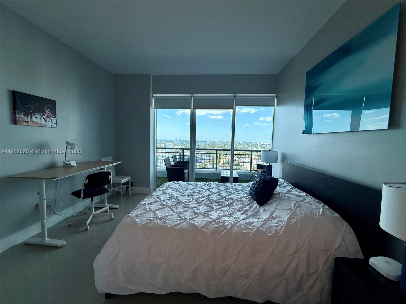 60 SW 13th St #2001, Miami FL 33130