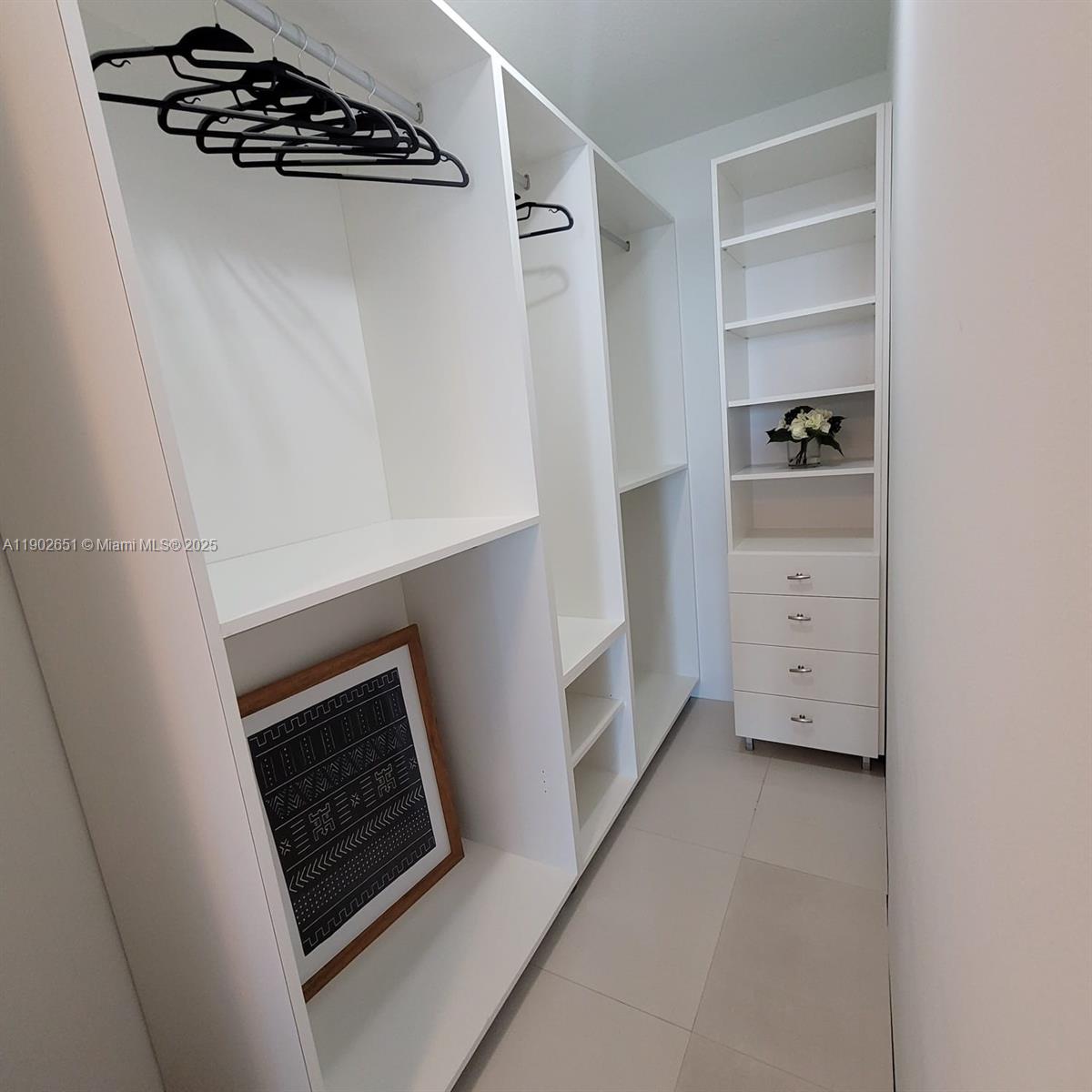 41 SE 5th St #1201, Miami FL 33131