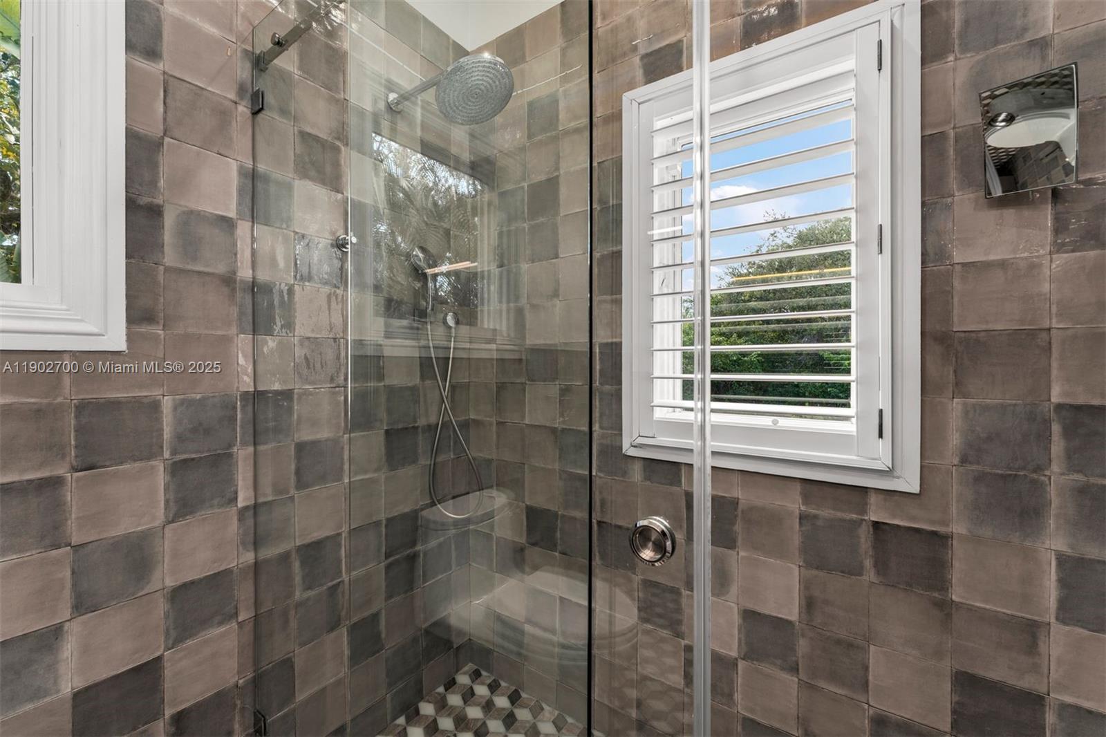 5770 SW 100th St, Pinecrest FL 33156