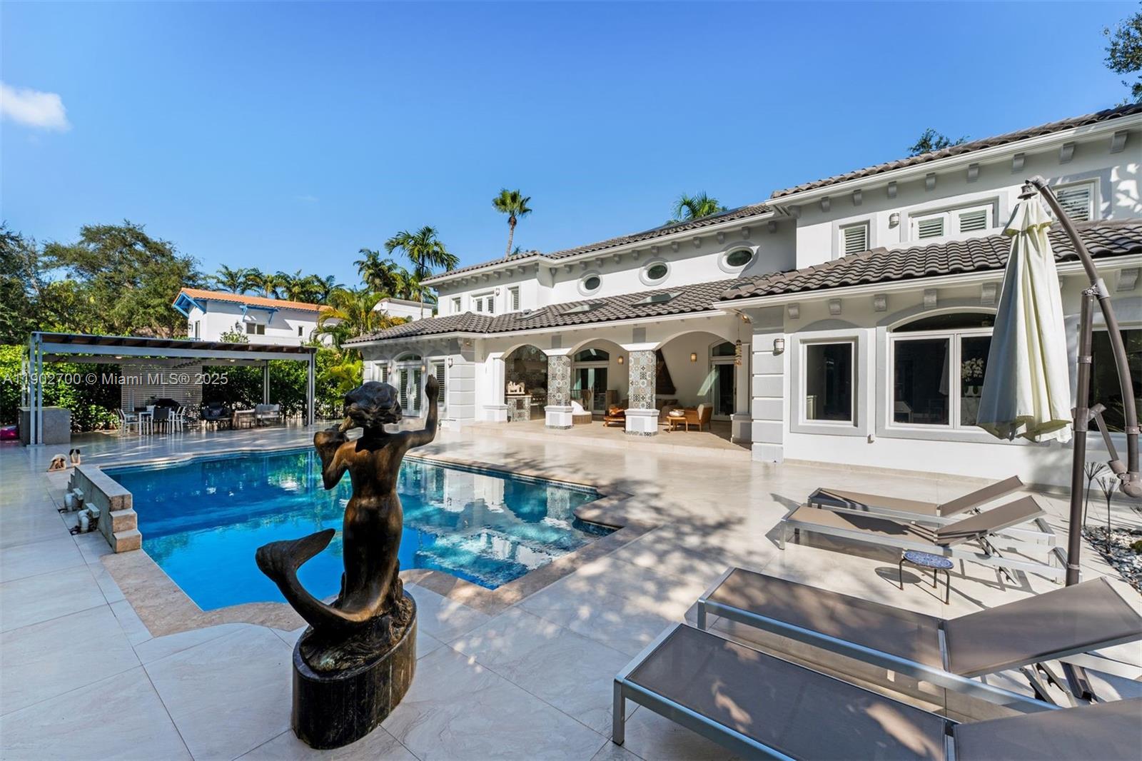 5770 SW 100th St, Pinecrest FL 33156