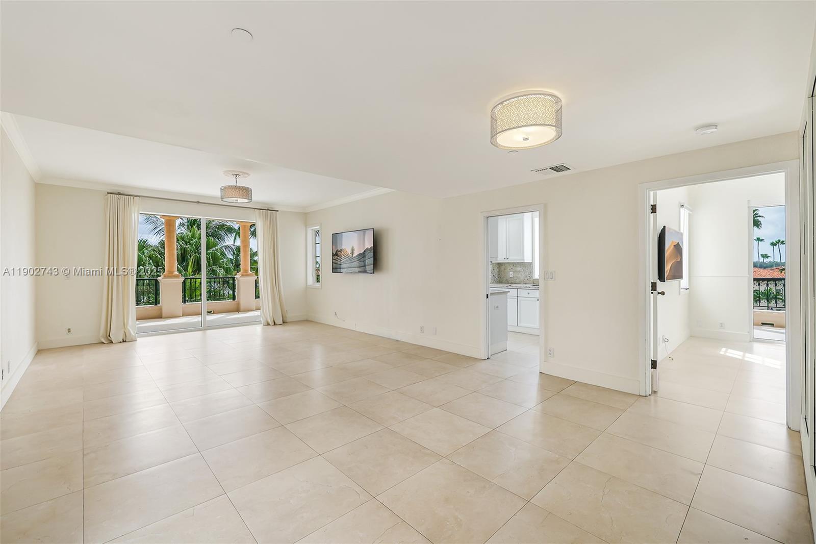 19236 Fisher Island Dr #19236, Miami Beach FL 33109
