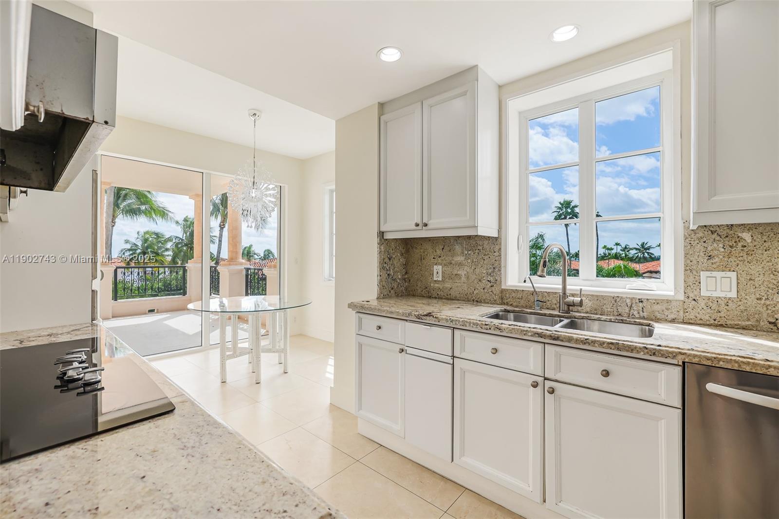 19236 Fisher Island Dr #19236, Miami Beach FL 33109