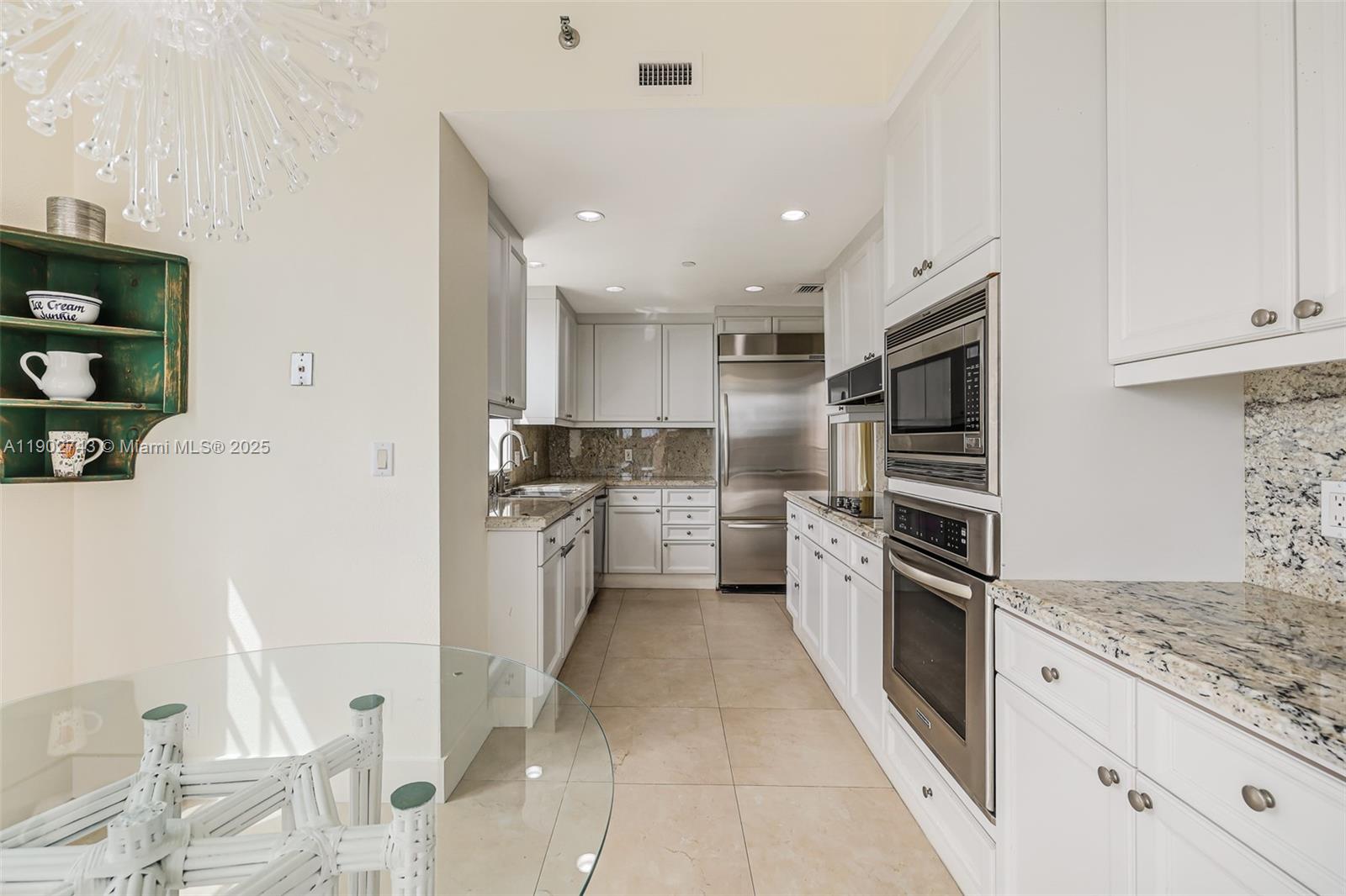 19236 Fisher Island Dr #19236, Miami Beach FL 33109