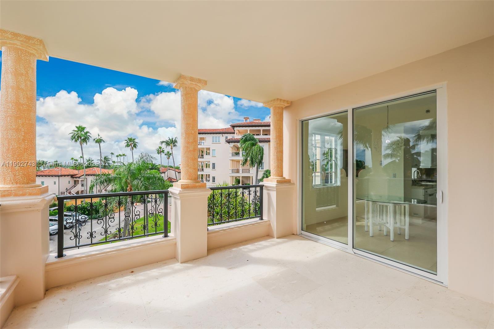 19236 Fisher Island Dr #19236, Miami Beach FL 33109