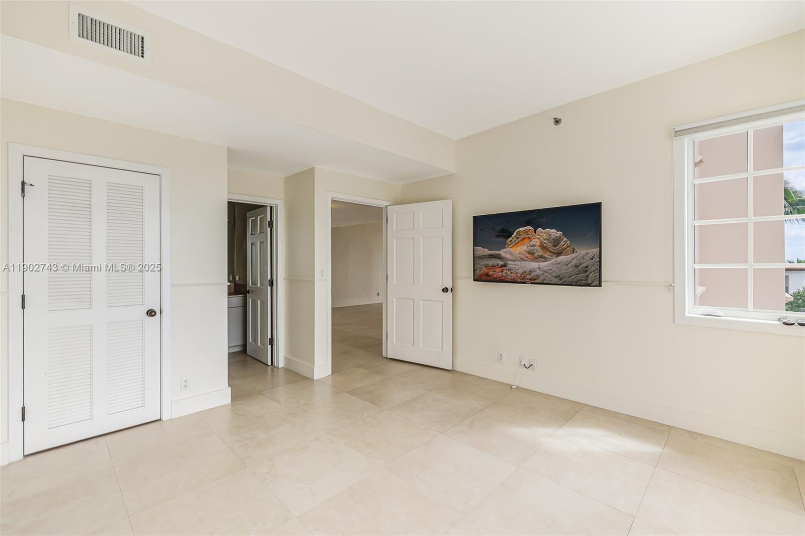 19236 Fisher Island Dr #19236, Miami Beach FL 33109