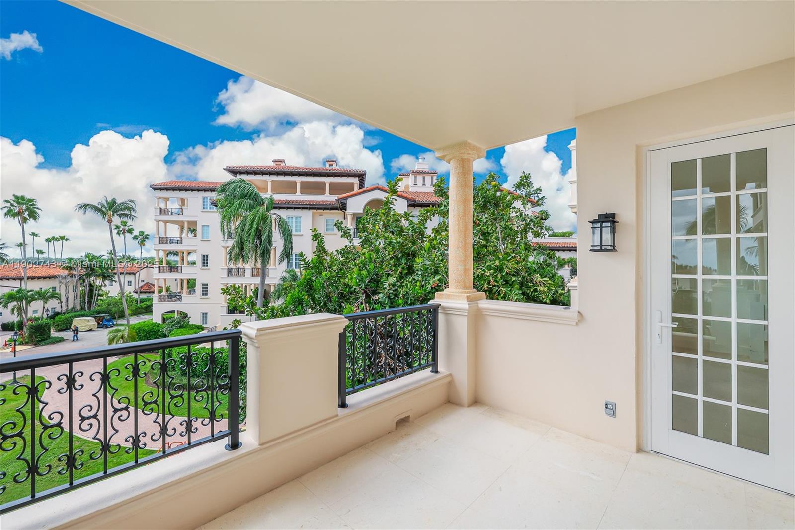 19236 Fisher Island Dr #19236, Miami Beach FL 33109