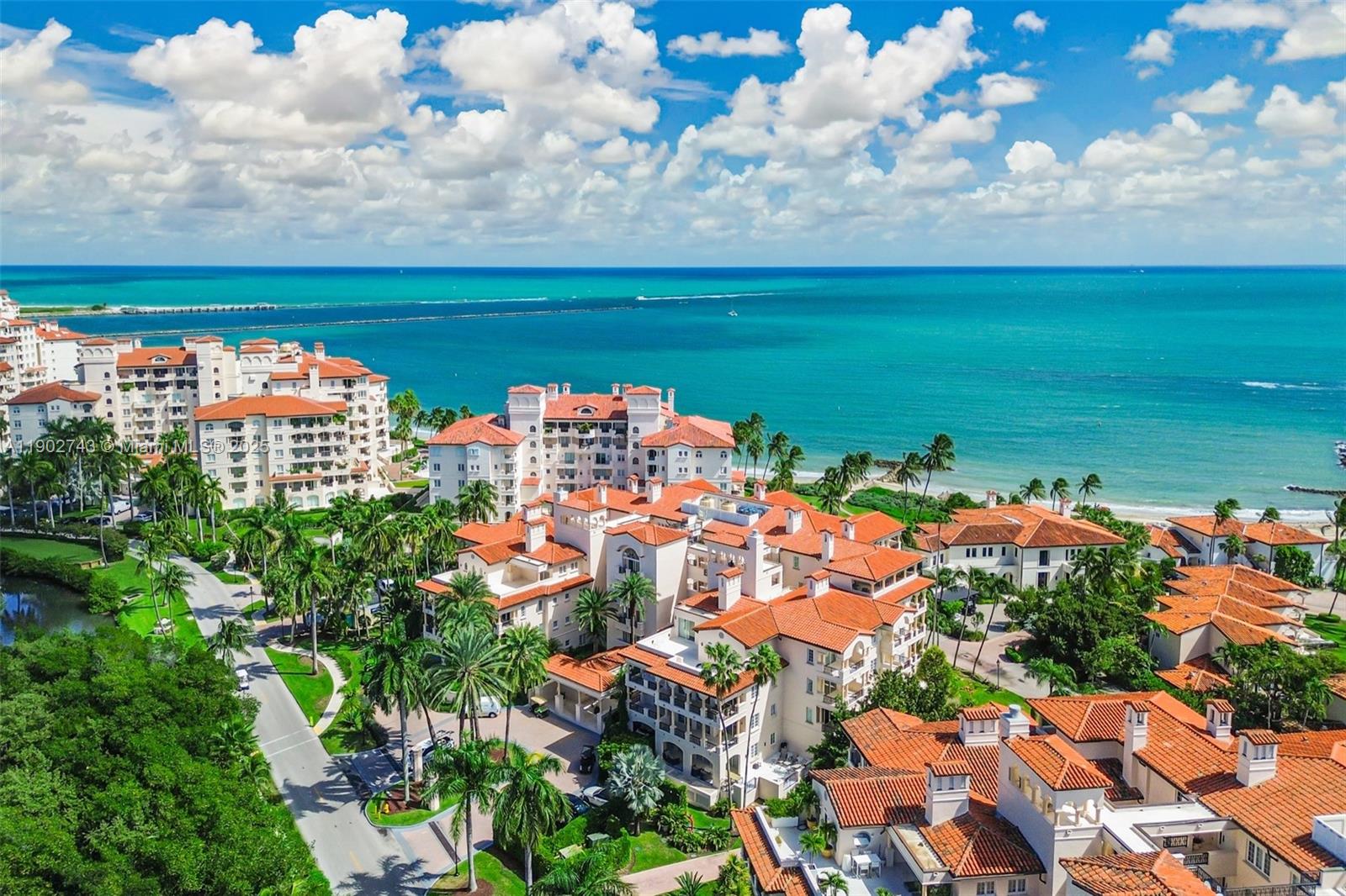 19236 Fisher Island Dr #19236, Miami Beach FL 33109