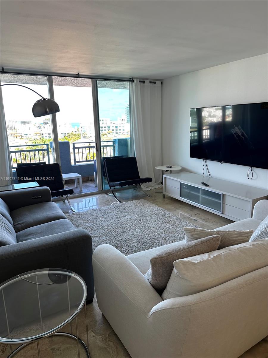 90 Alton Rd #1009, Miami Beach FL 33139
