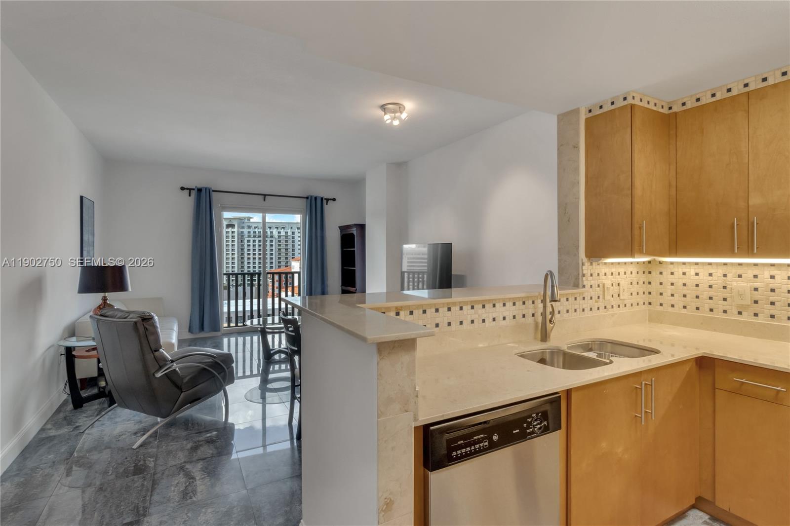 10 Aragon Ave #1208, Coral Gables FL 33134