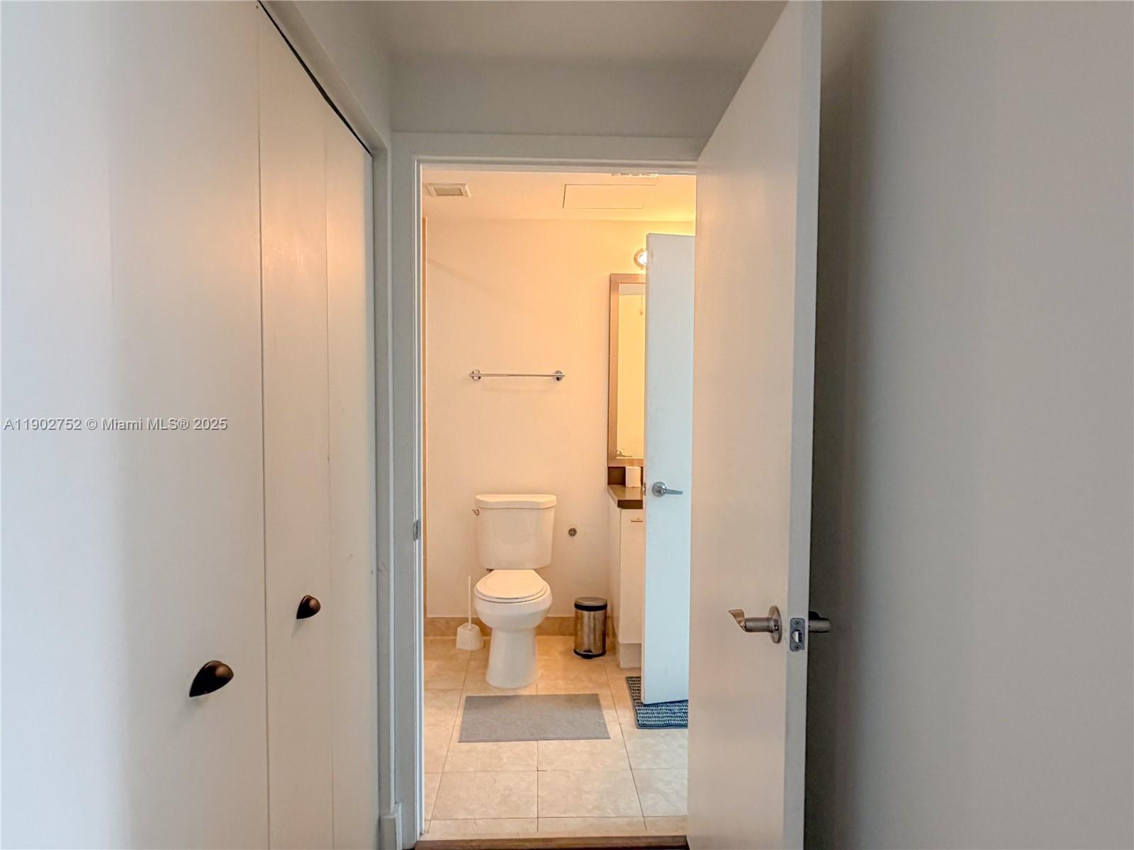 90 SW 3rd St #1116, Miami FL 33130