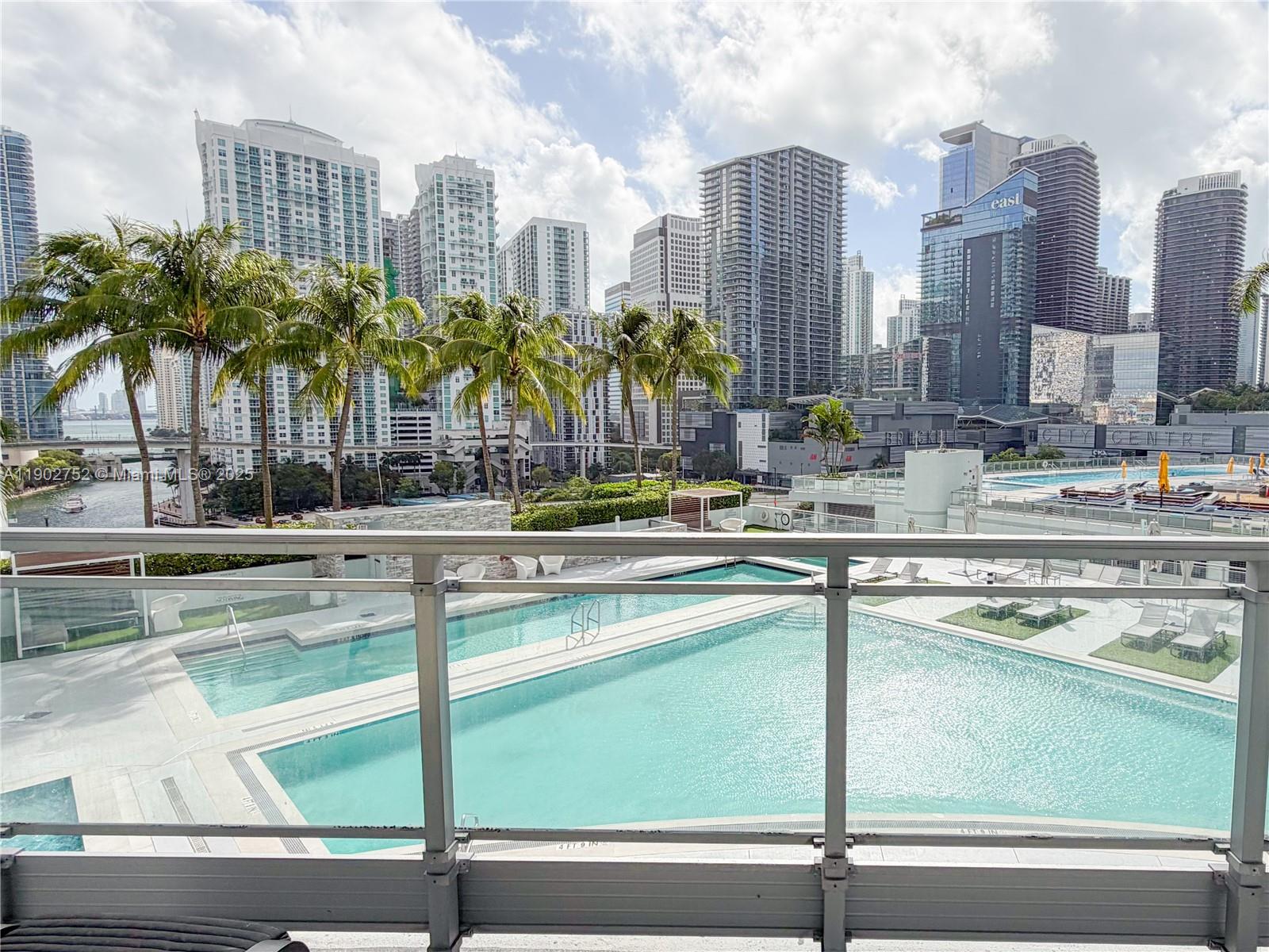 90 SW 3rd St #1116, Miami FL 33130
