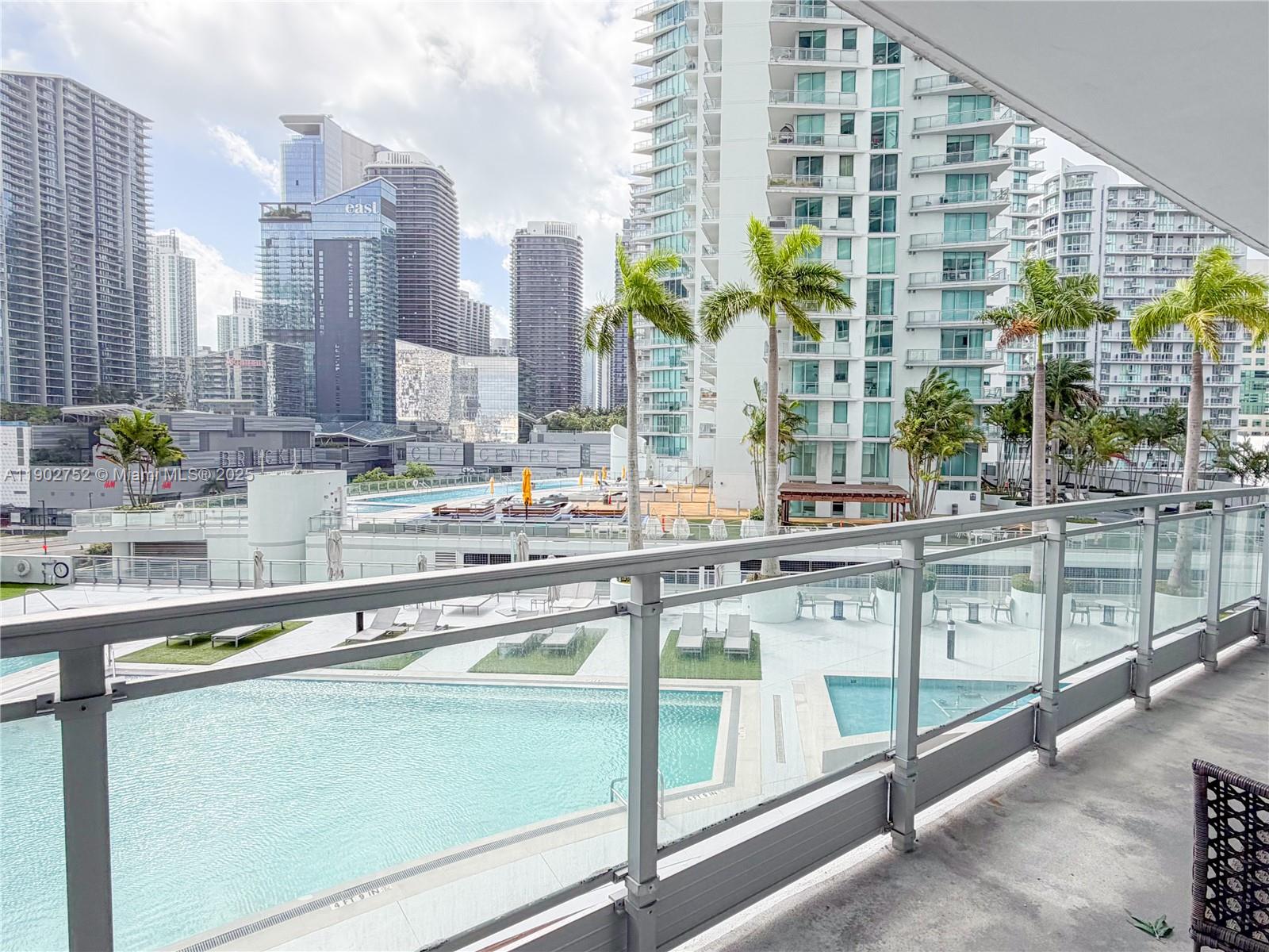 90 SW 3rd St #1116, Miami FL 33130
