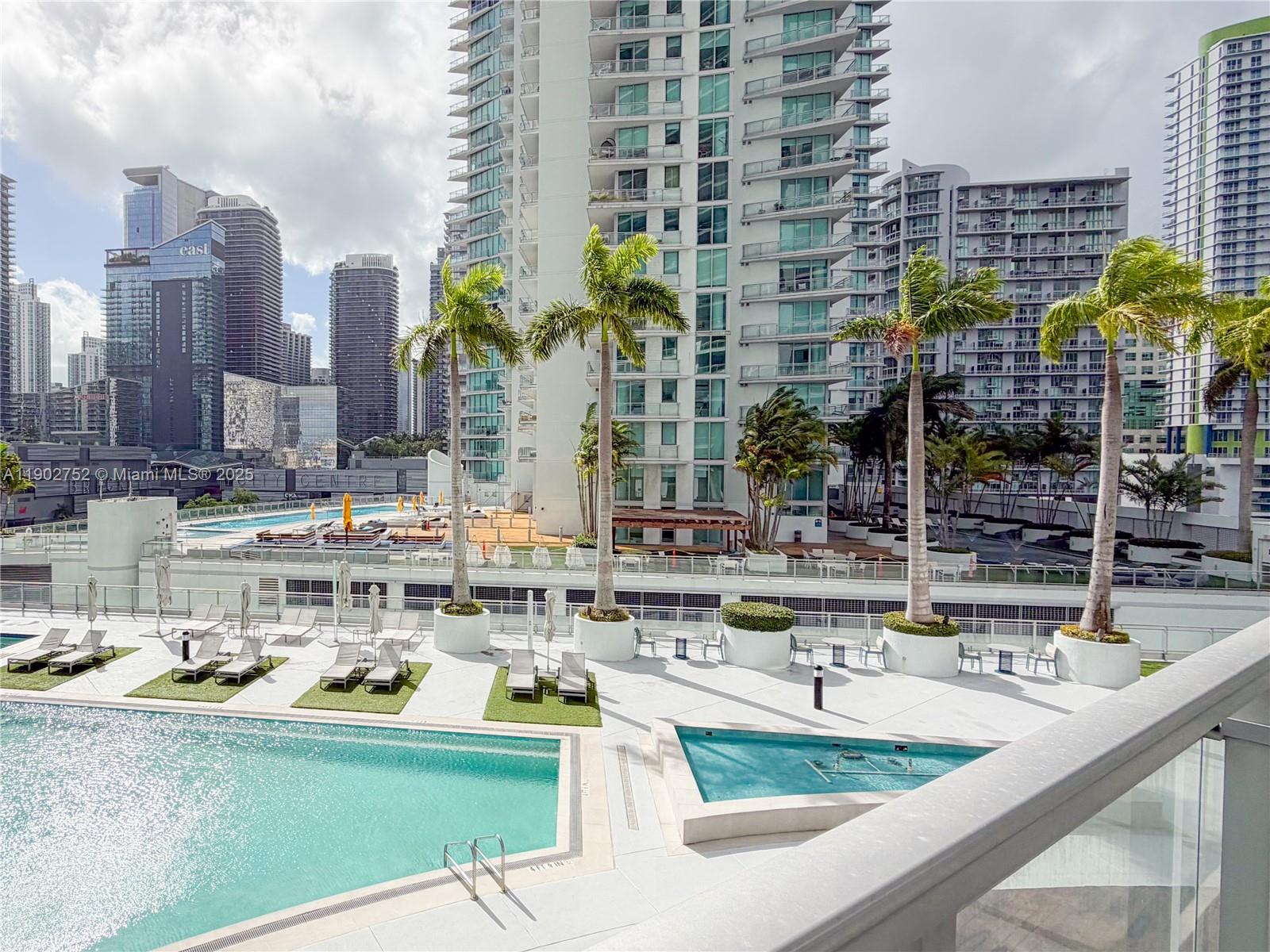 90 SW 3rd St #1116, Miami FL 33130