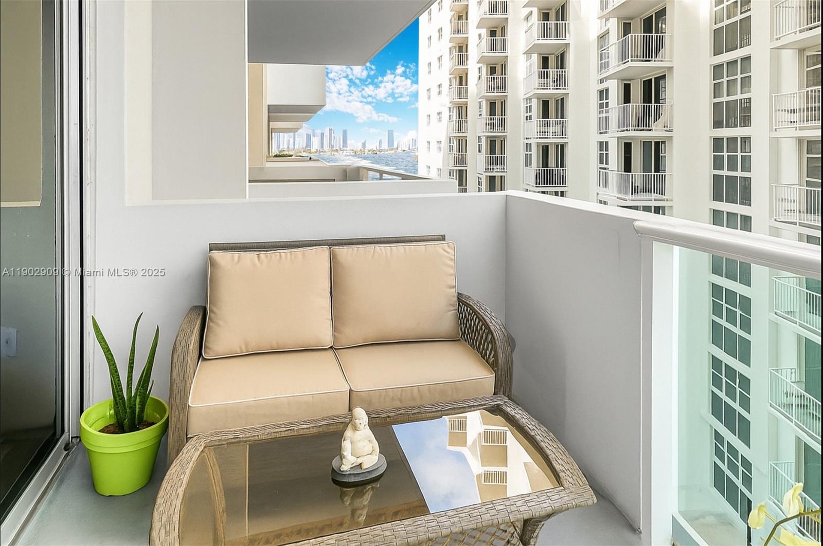 1200 West Ave #719, Miami Beach FL 33139