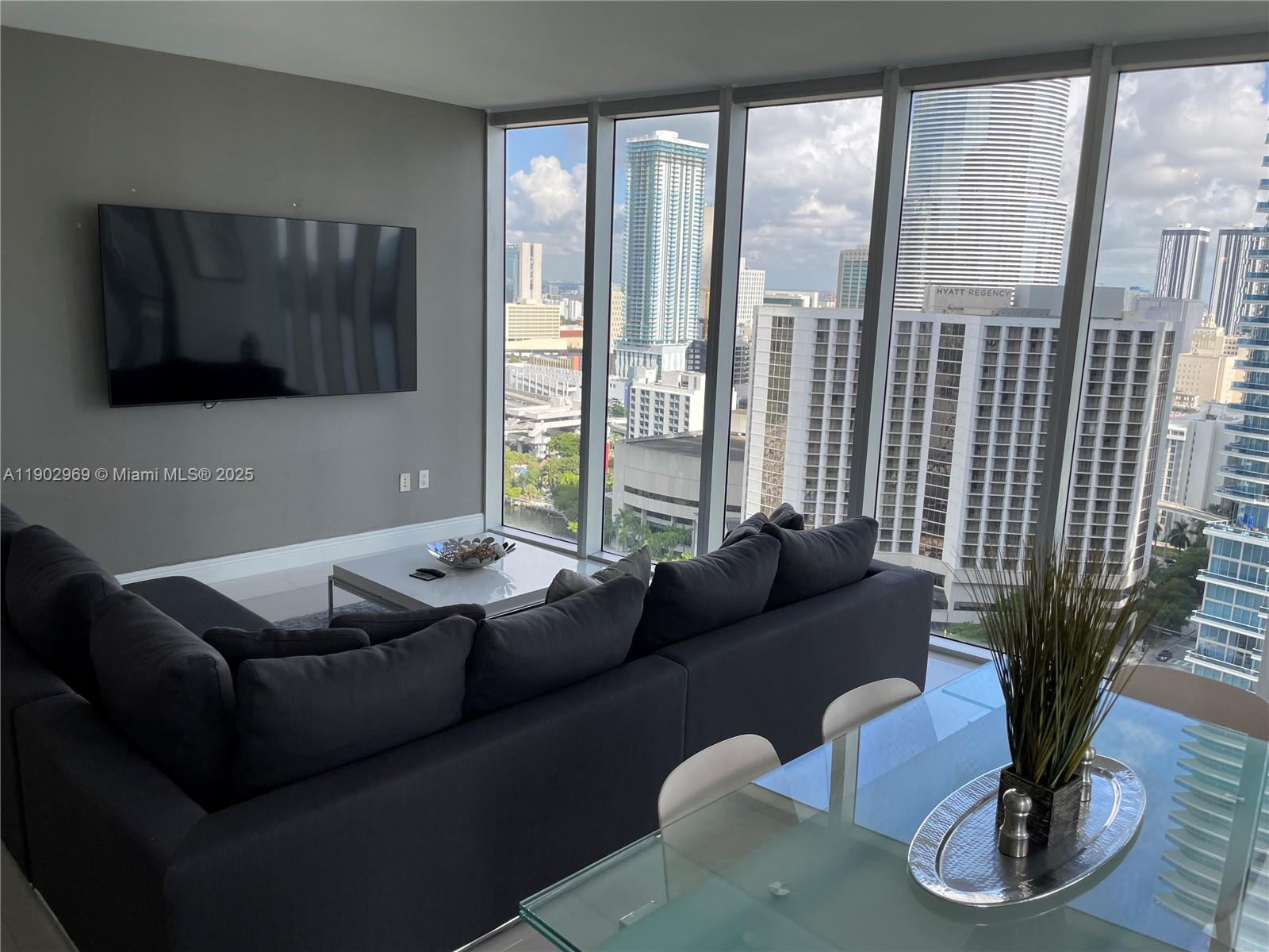 485 Brickell Ave #2602, Miami FL 33131
