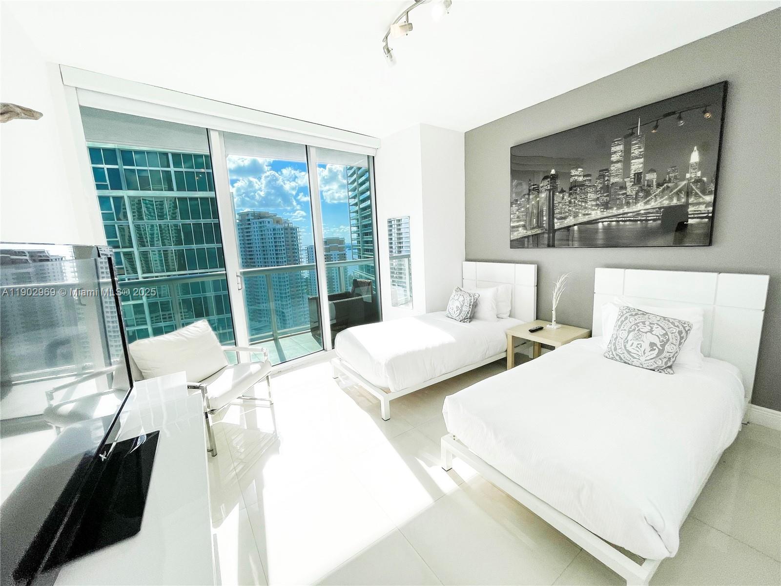 485 Brickell Ave #2602, Miami FL 33131