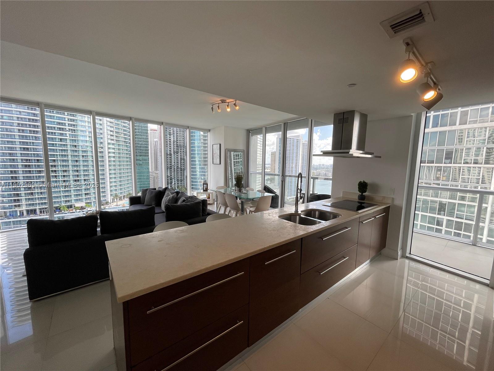 485 Brickell Ave #2602, Miami FL 33131