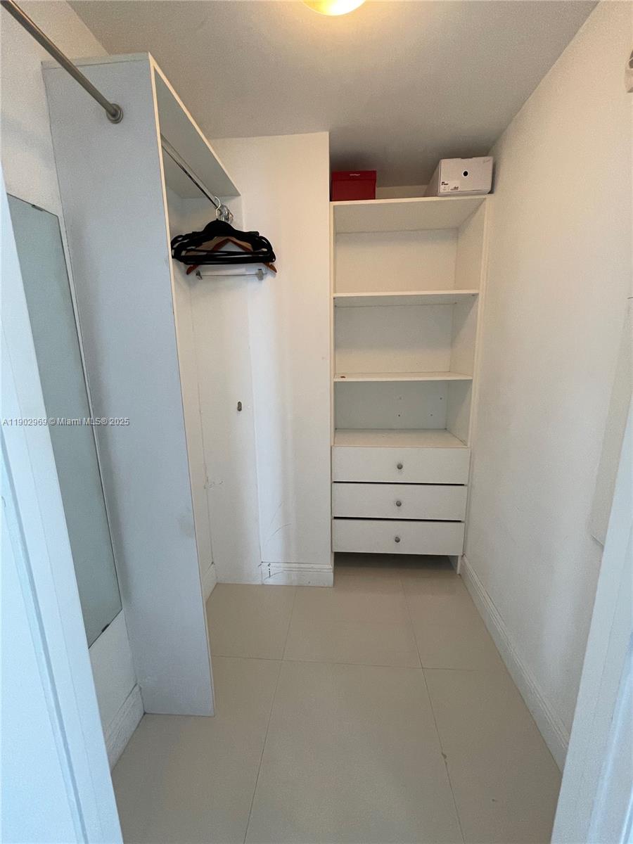 485 Brickell Ave #2602, Miami FL 33131