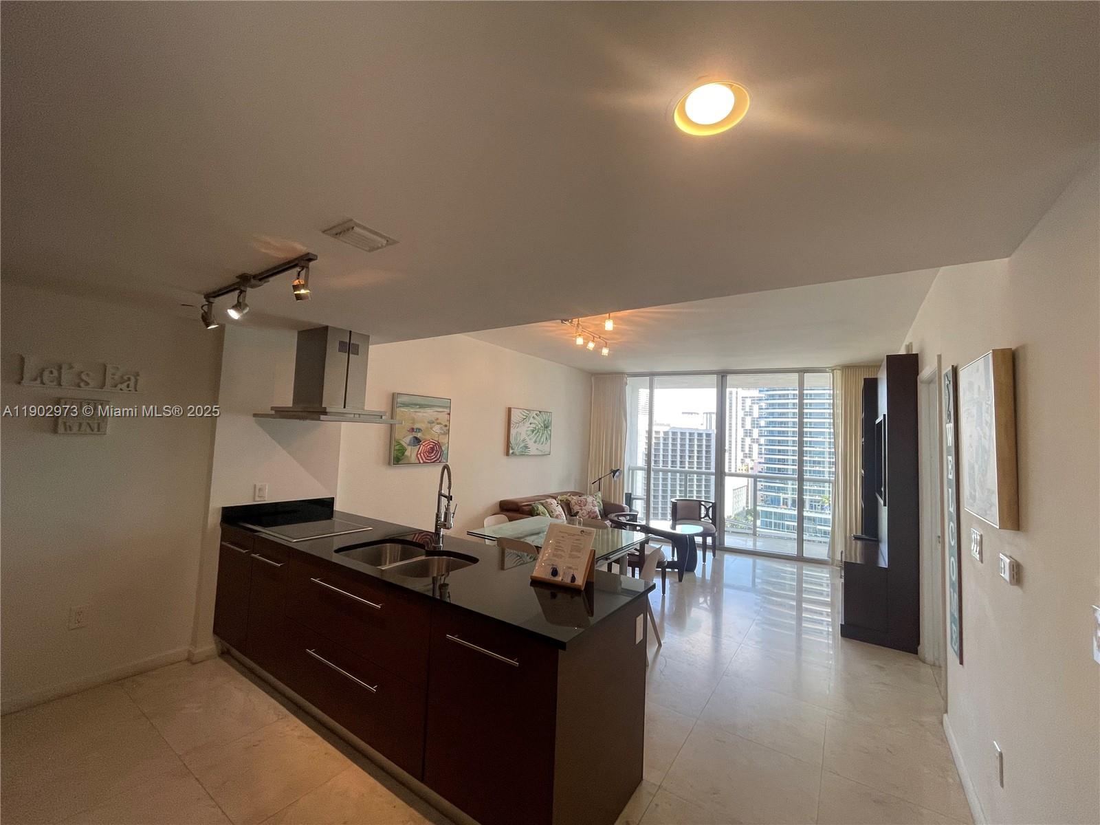 Miami FL 33131 - A11902973