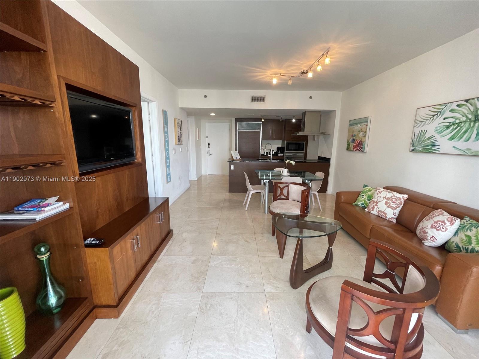 Miami FL 33131 - A11902973