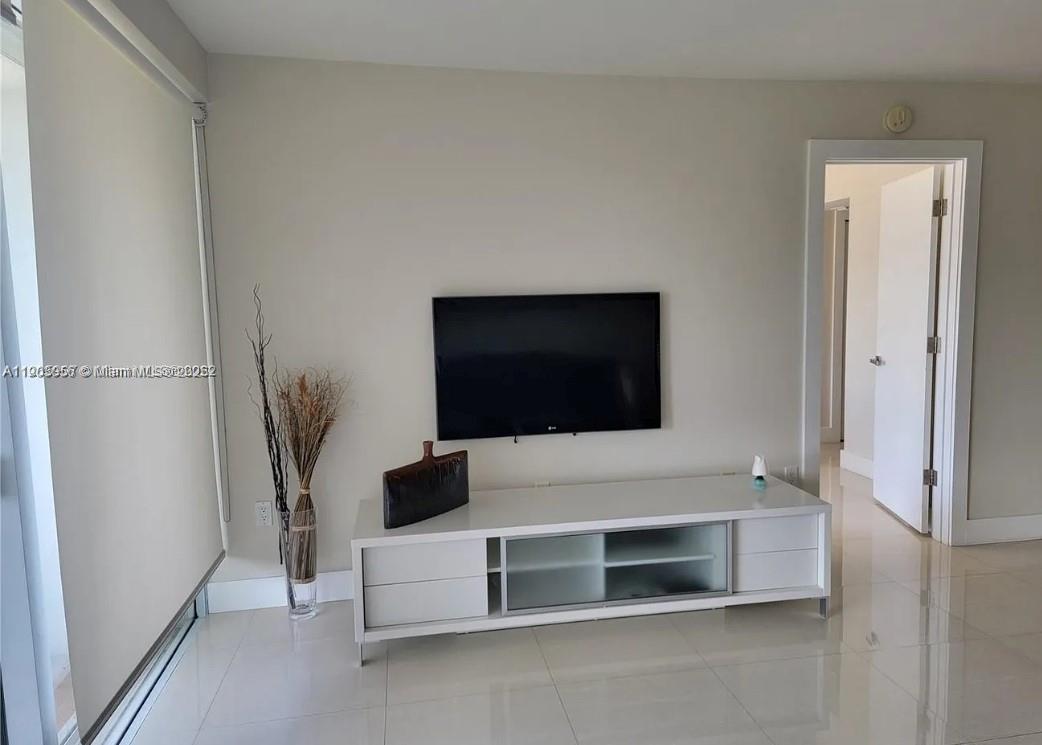 155 Ocean Lane Dr #703, Key Biscayne FL 33149