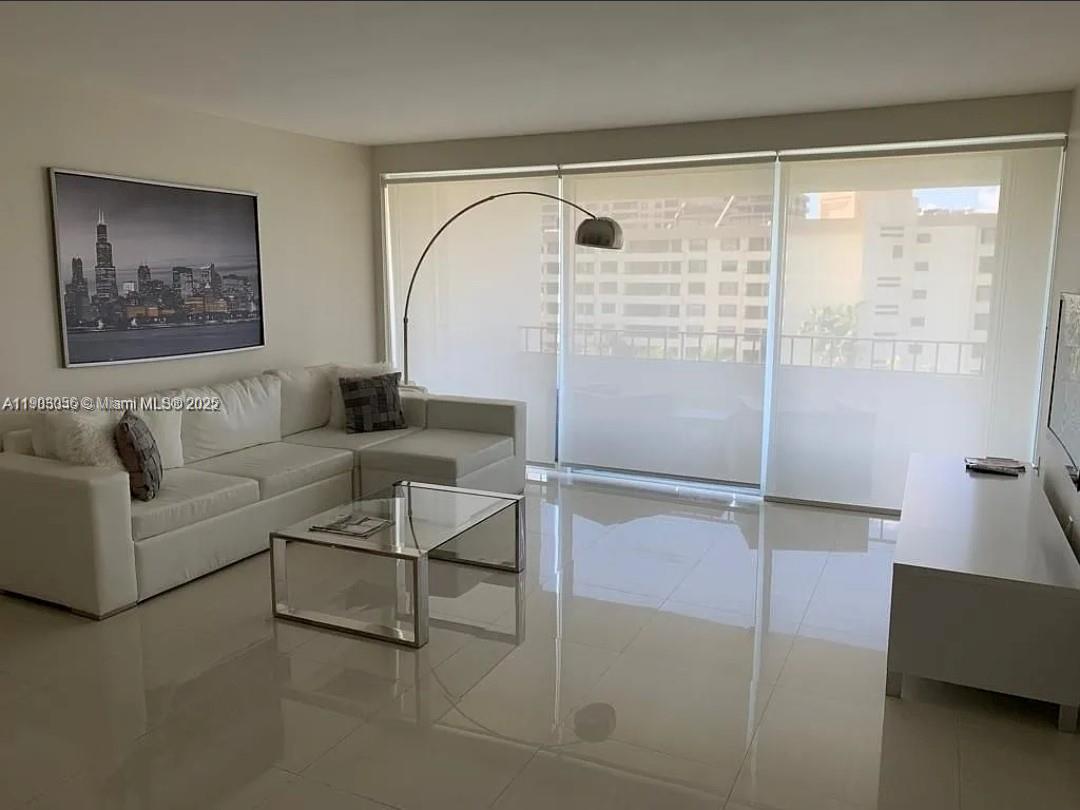 155 Ocean Lane Dr #703, Key Biscayne FL 33149