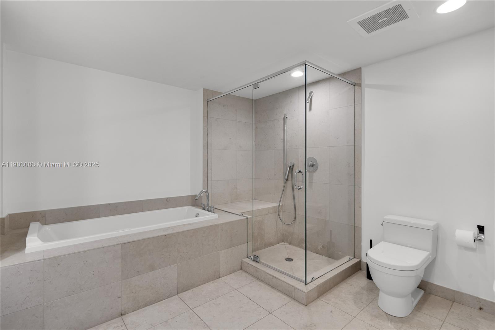 495 Brickell Ave #BAY607, Miami FL 33131