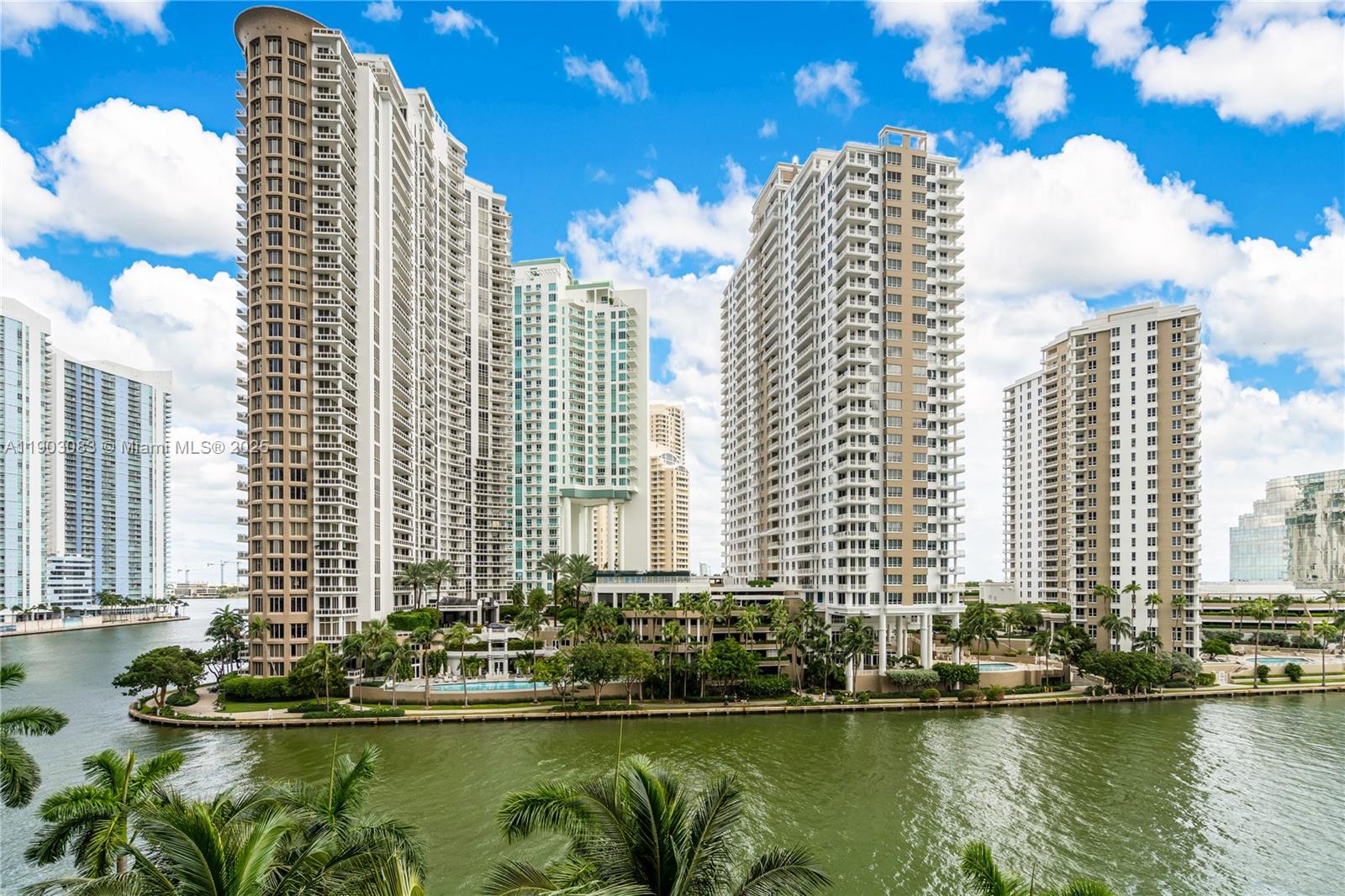 495 Brickell Ave #BAY607, Miami FL 33131
