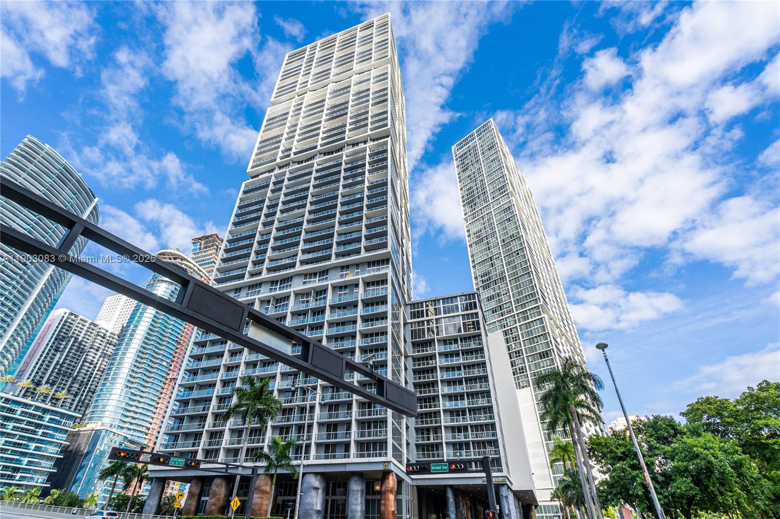 495 Brickell Ave #BAY607, Miami FL 33131