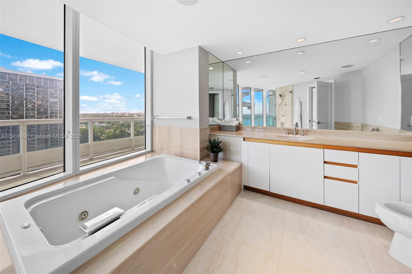1643 Brickell Ave #1602, Miami FL 33129