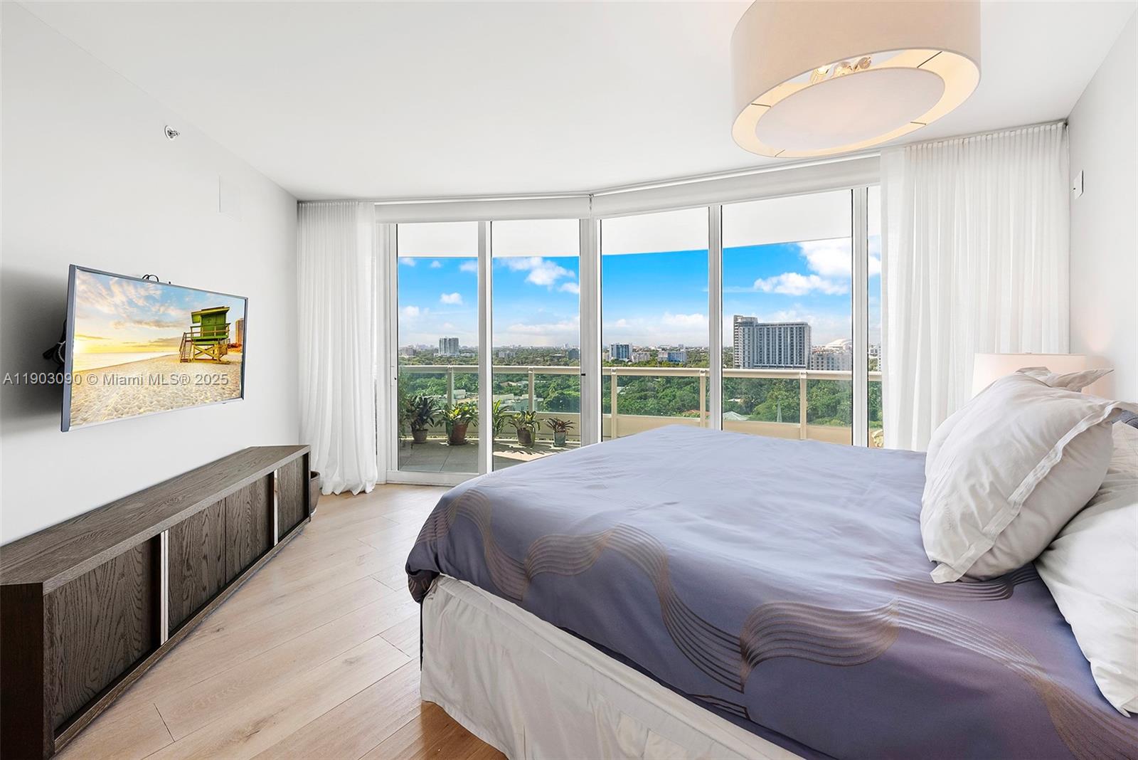 1643 Brickell Ave #1602, Miami FL 33129