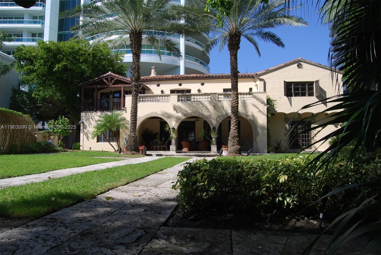 1643 Brickell Ave #1602, Miami FL 33129