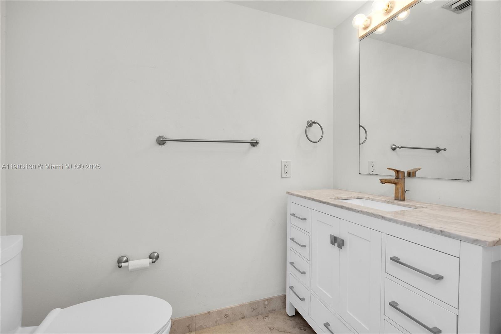 41 SE 5th St #1515, Miami FL 33131