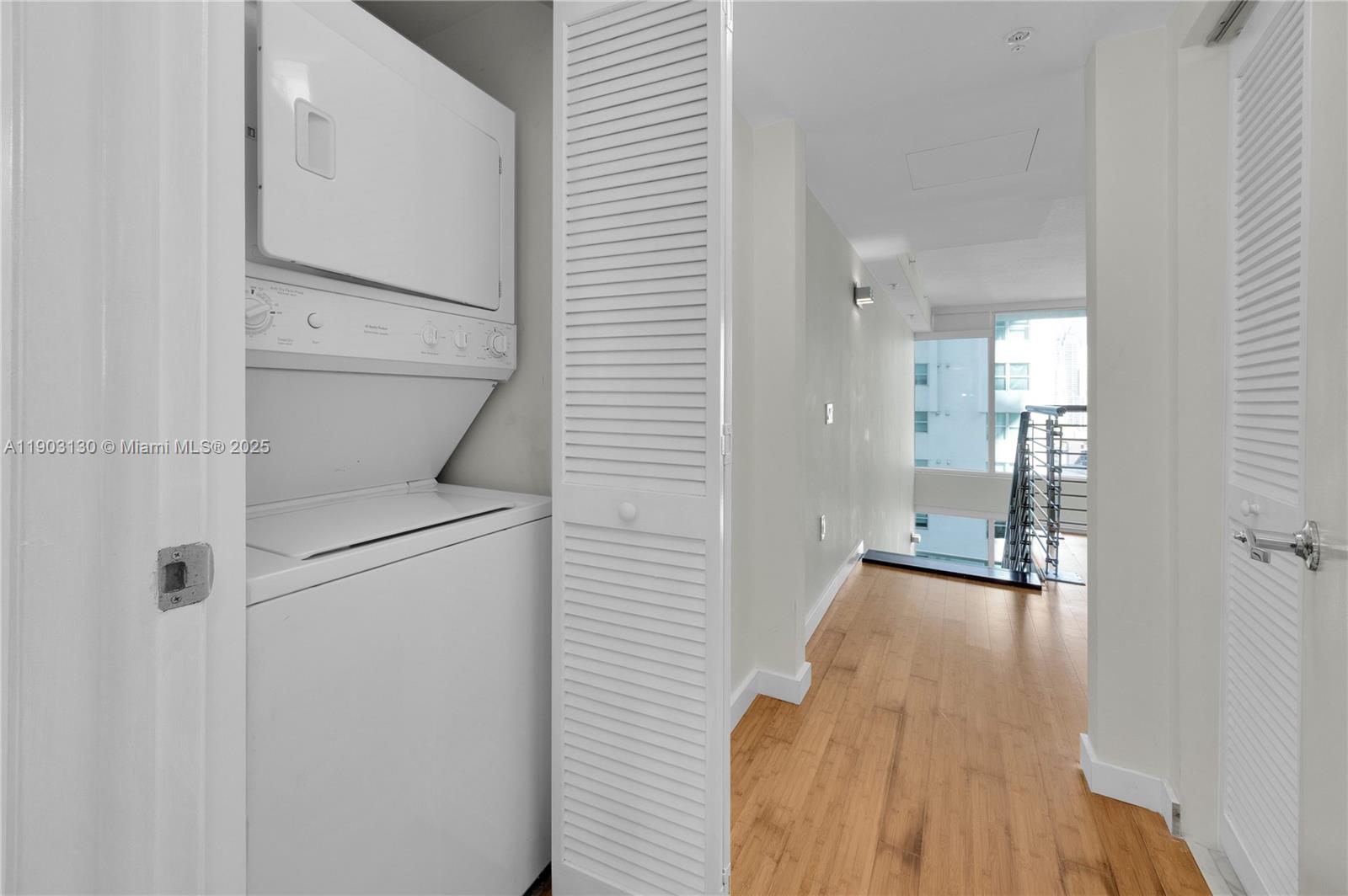 41 SE 5th St #1515, Miami FL 33131