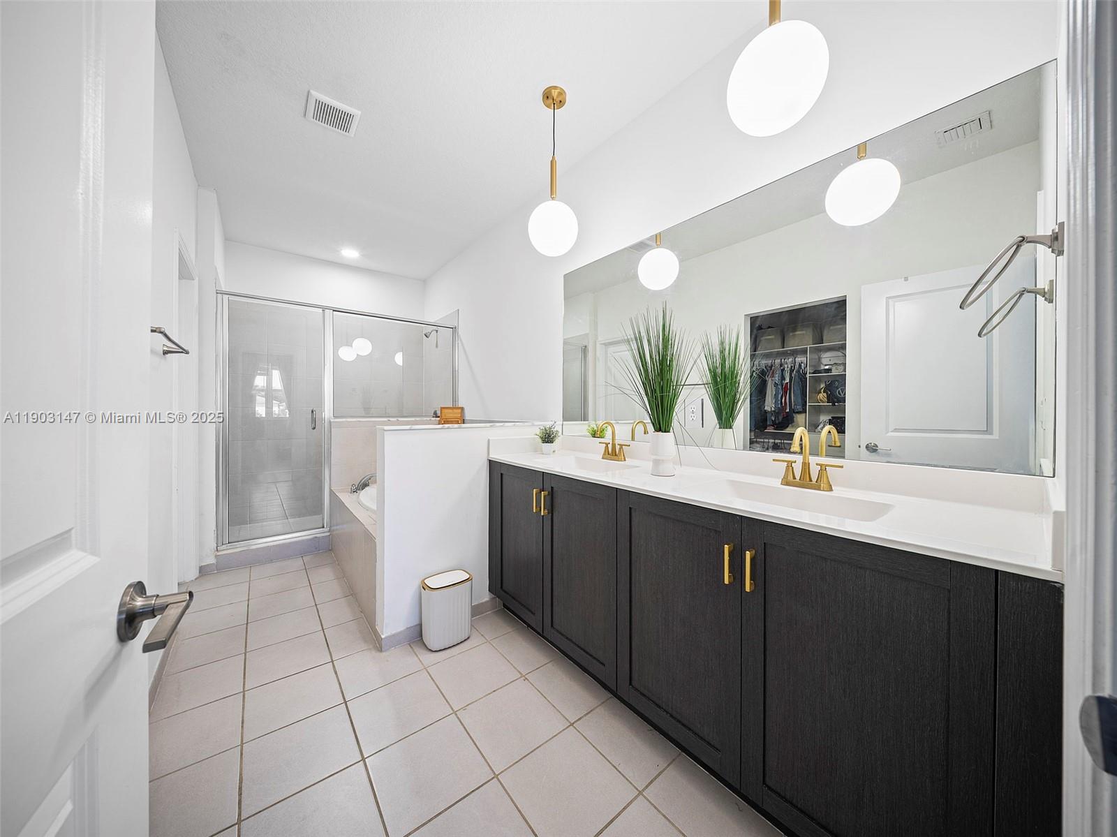 1411 SE 26th Rd #1411, Homestead FL 33035