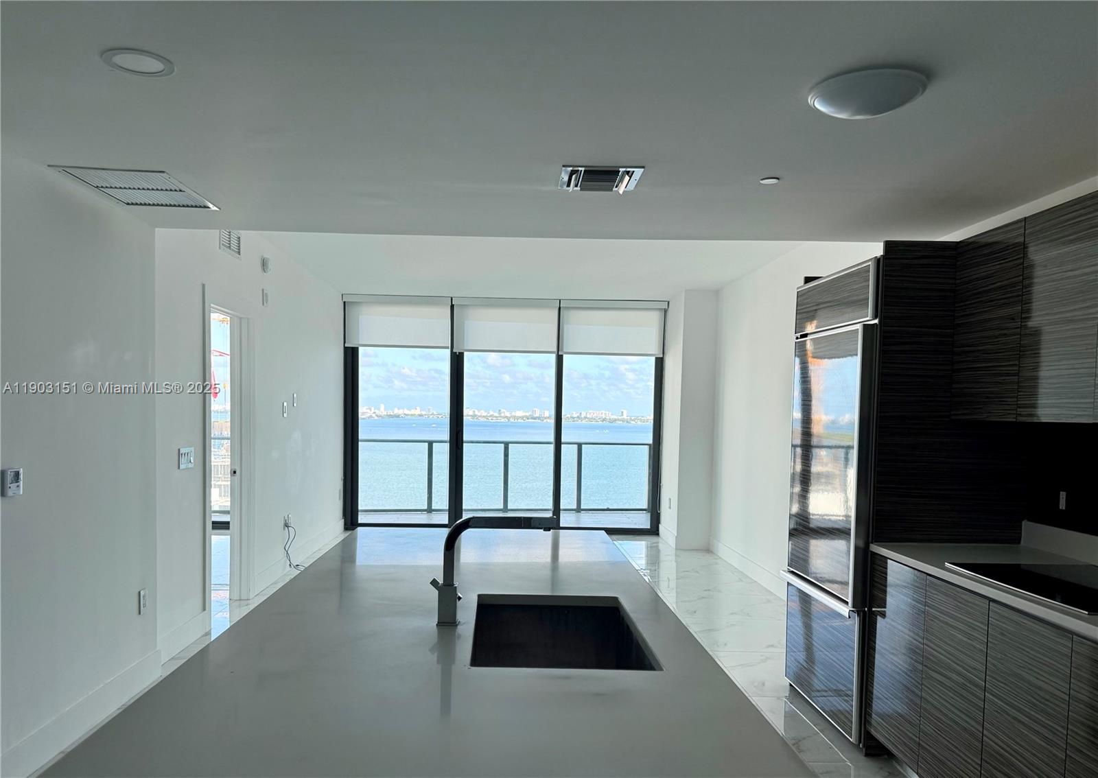 460 NE 28th St #1603, Miami FL 33137