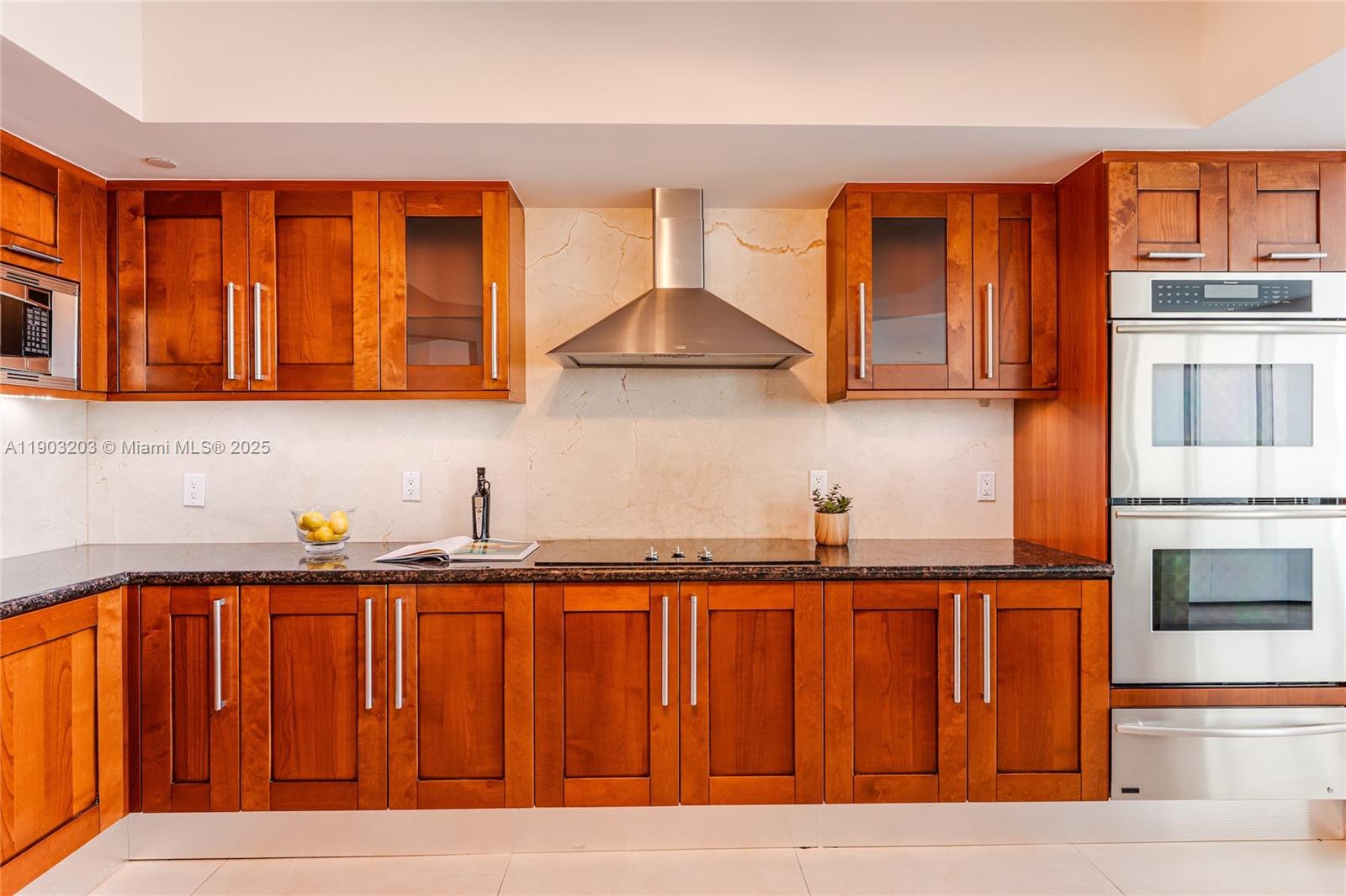 3301 NE 183rd St #2103, Aventura FL 33160