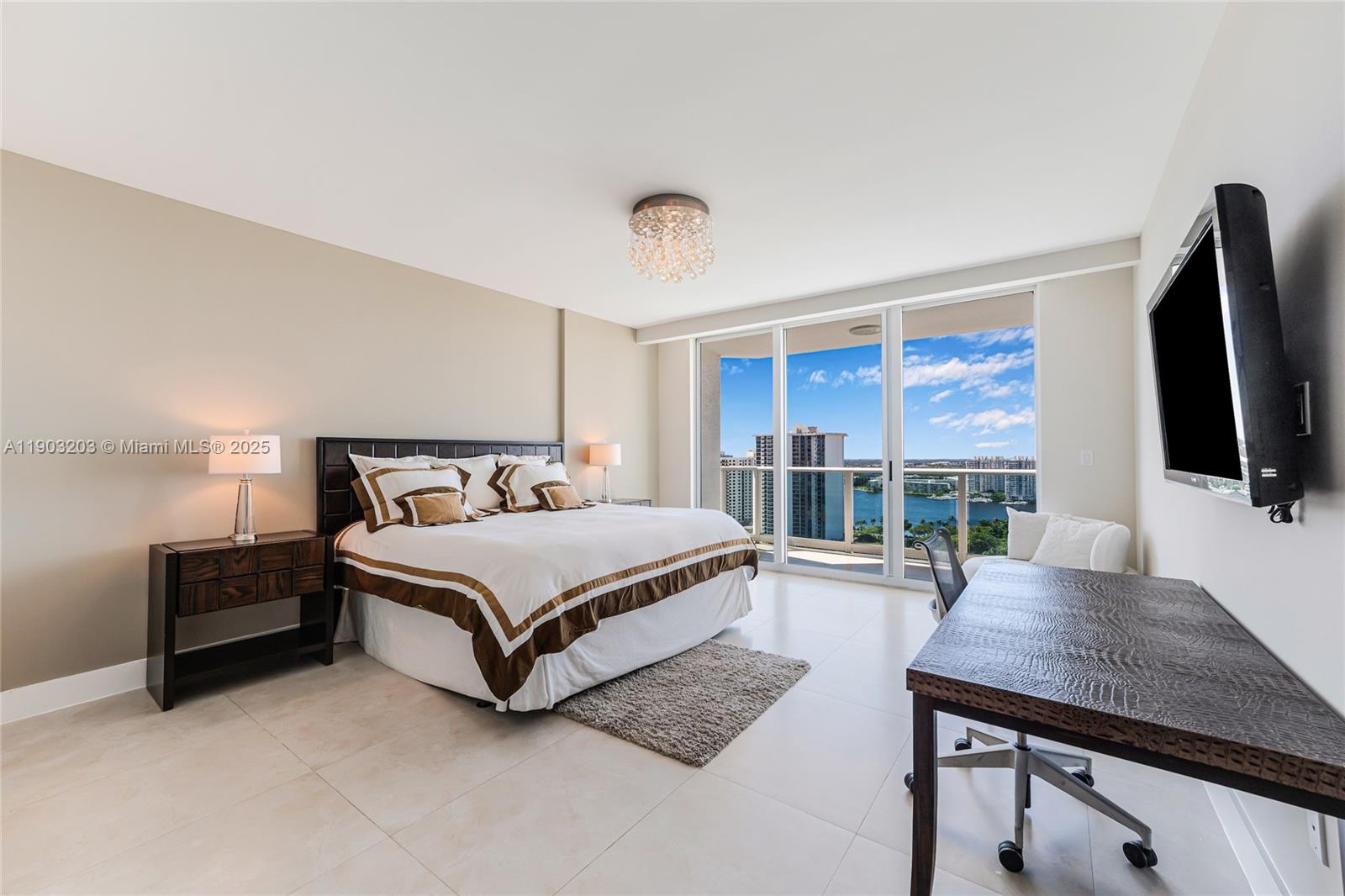 3301 NE 183rd St #2103, Aventura FL 33160
