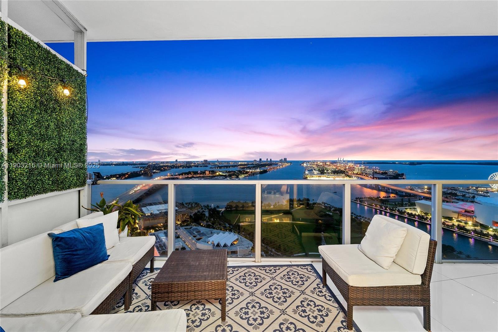 1100 Biscayne Blvd #3303, Miami FL 33132