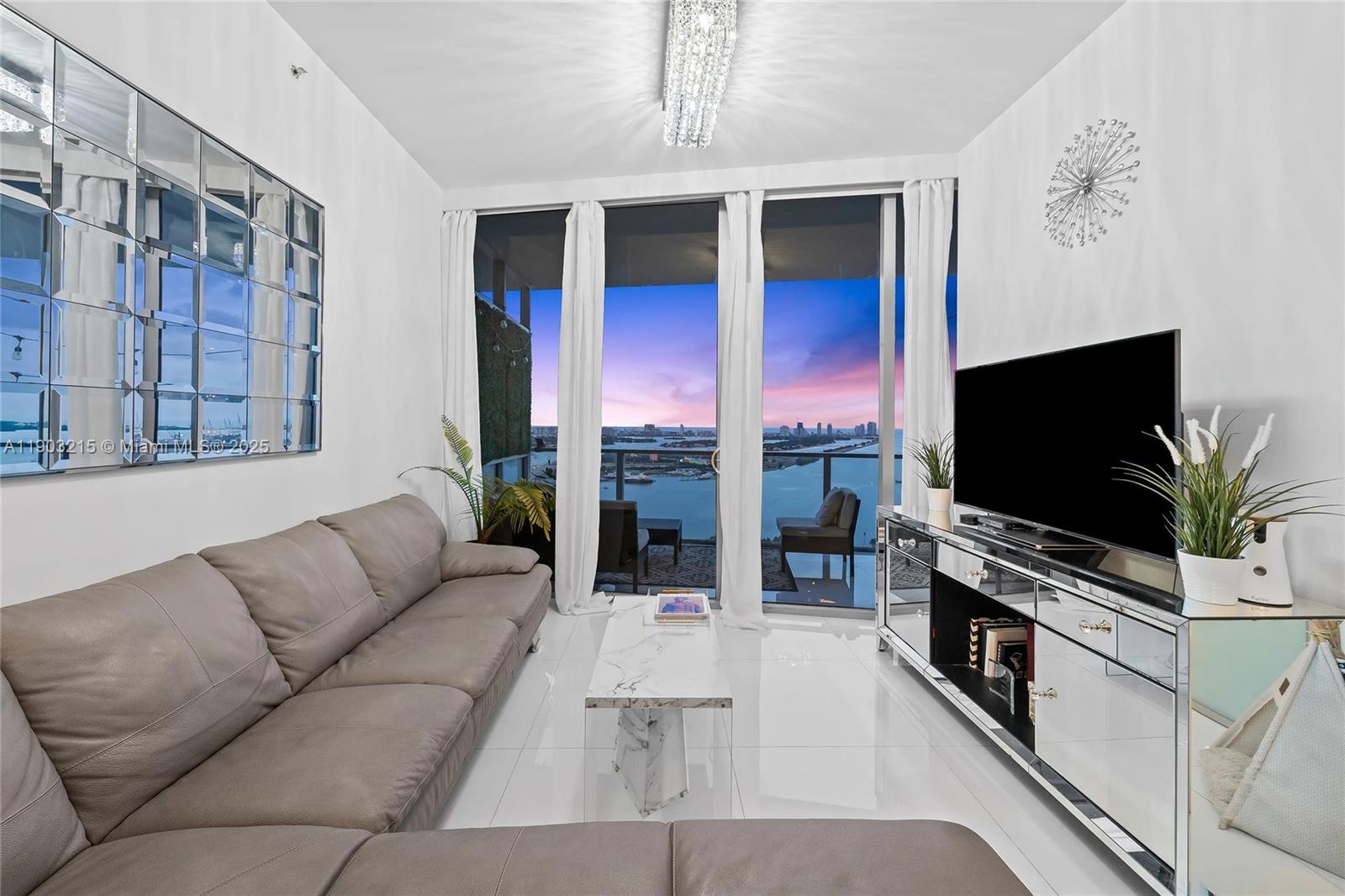 1100 Biscayne Blvd #3303, Miami FL 33132