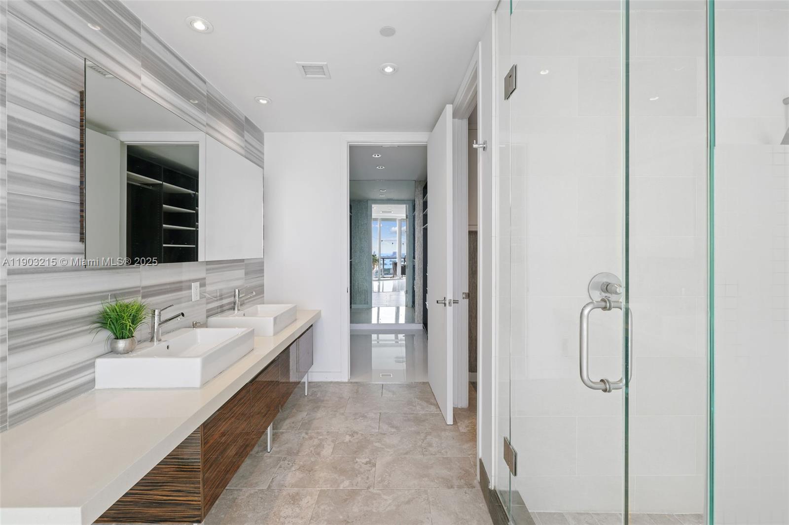 1100 Biscayne Blvd #3303, Miami FL 33132