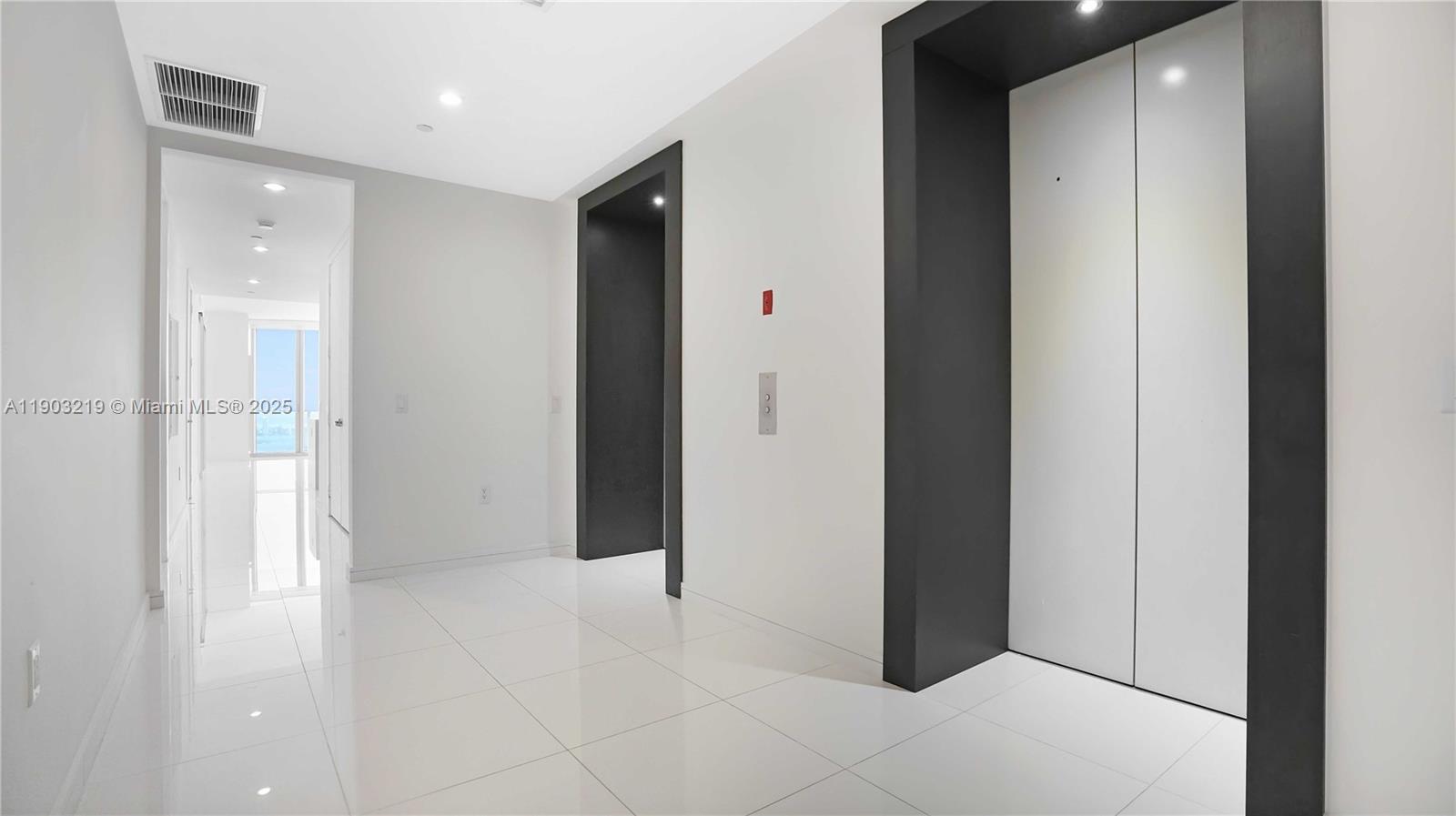 1100 Biscayne Blvd #5202, Miami FL 33132