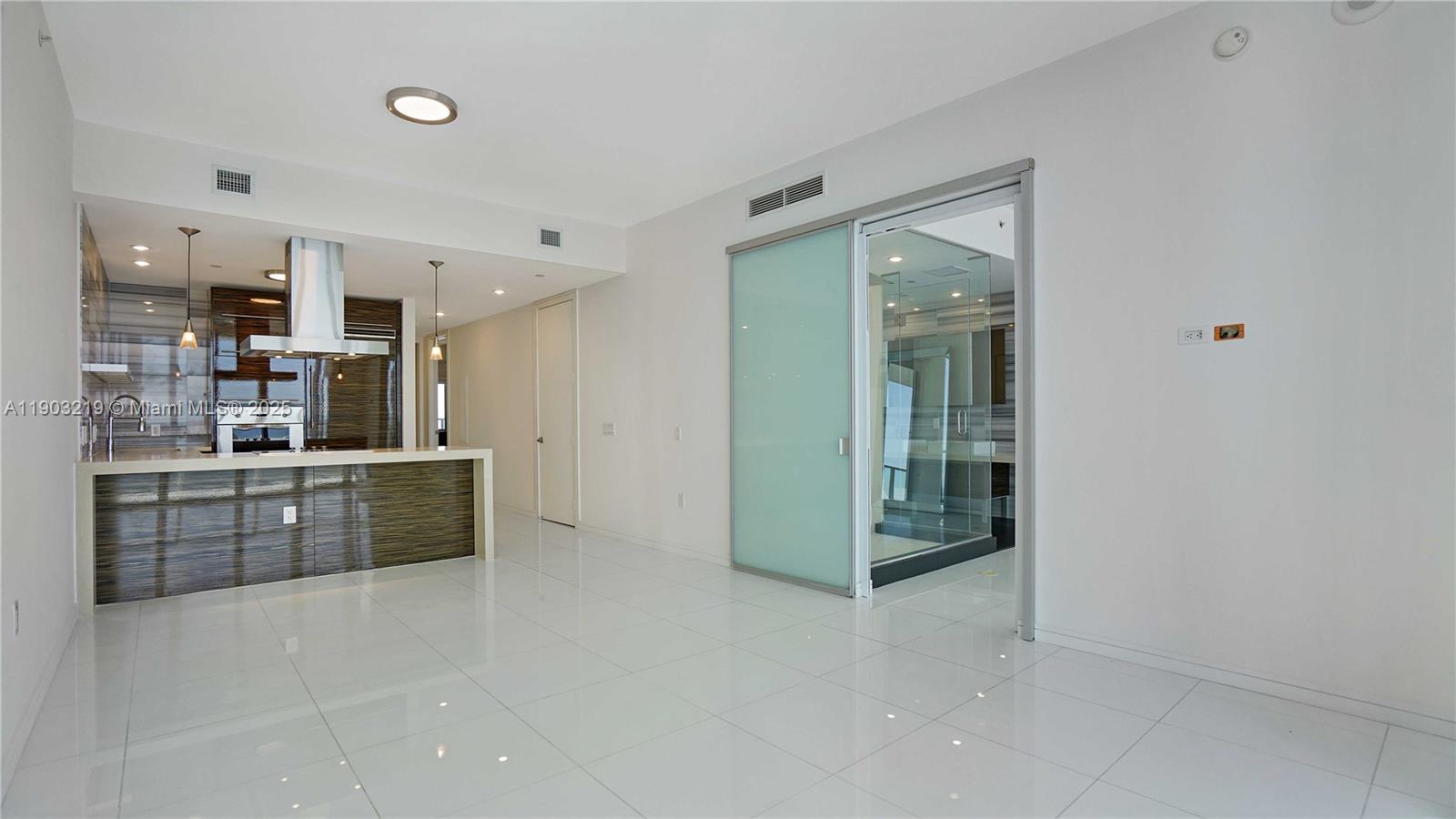 1100 Biscayne Blvd #5202, Miami FL 33132