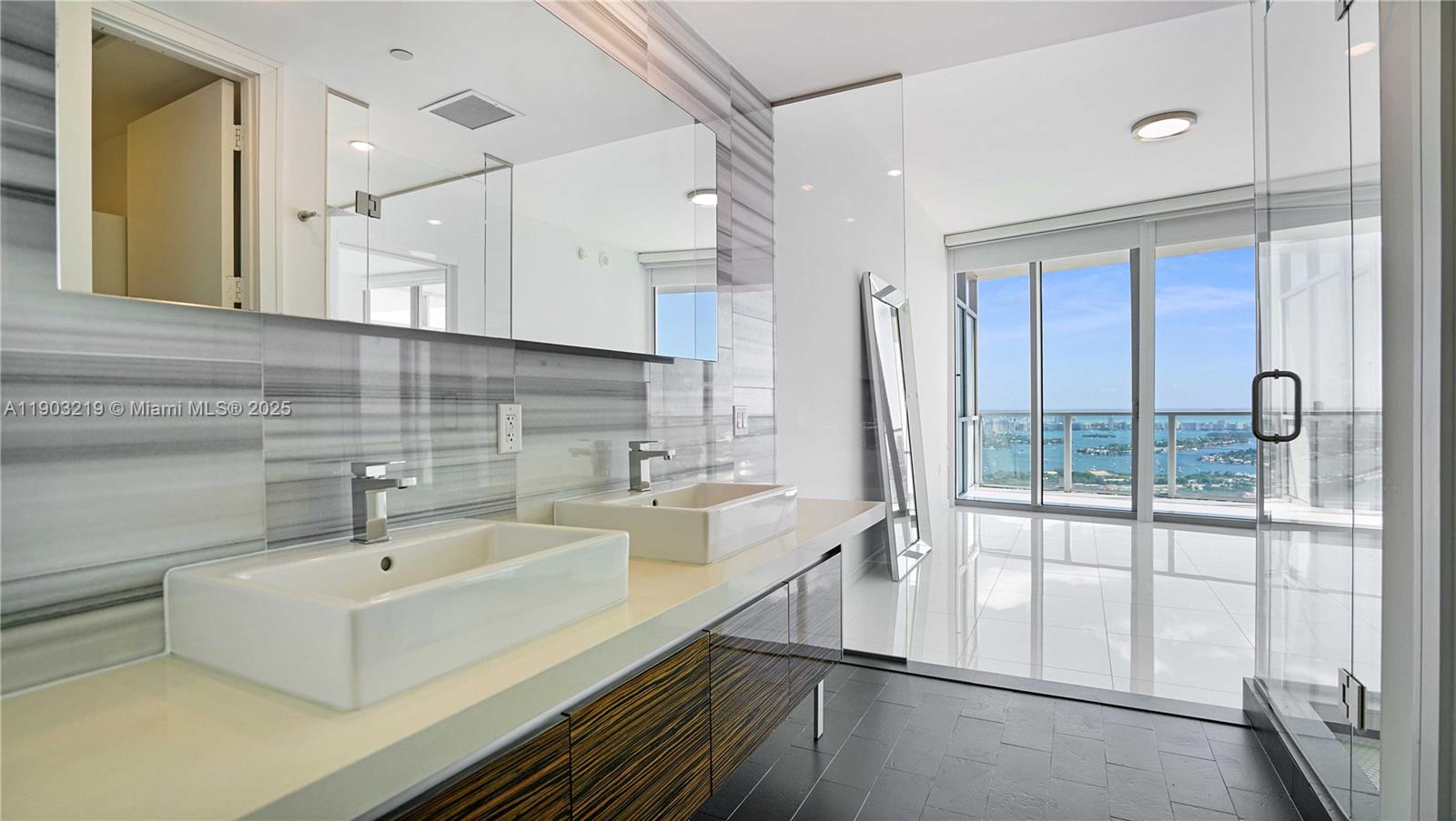 1100 Biscayne Blvd #5202, Miami FL 33132