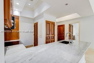 60 Edgewater Dr #LE, Coral Gables FL 33133
